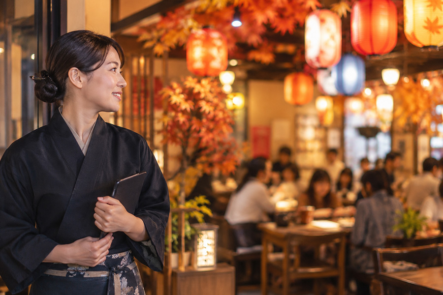Nhà hàng được trang trí theo mùa giúp tăng trải nghiệm của khách