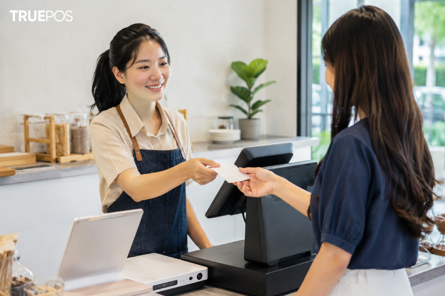 Xuất hóa đơn điện tử đúng quy định để tránh bị sai sót dẫn đến truy thu thuế.