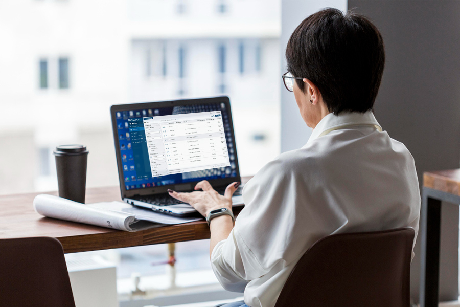 Chủ Shop trải nghiệm dùng thử phần mềm bán hàng miễn phí trên PC.